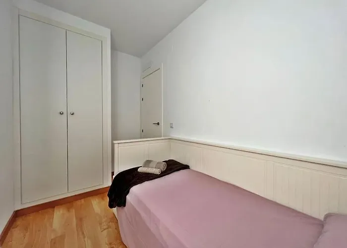 Centrico Y Con Encanto * פואנגירולה